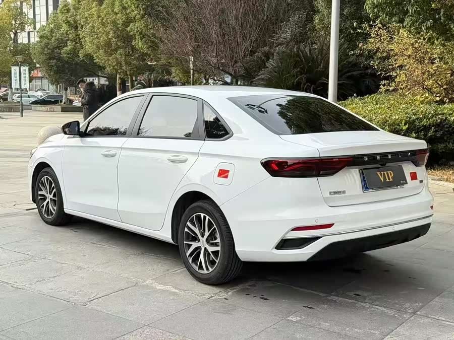 GEELY 2022 car image #9