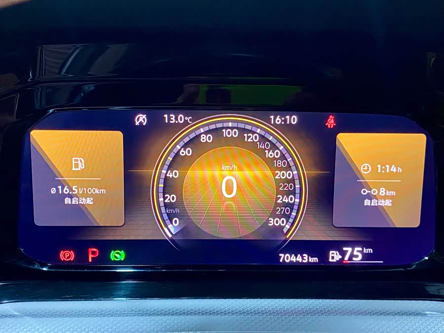 Volkswagen Golf 2021 car image #9