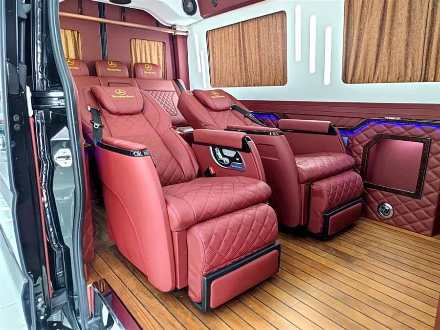 Mercedes-Benz GLE Class 2024 car image #9