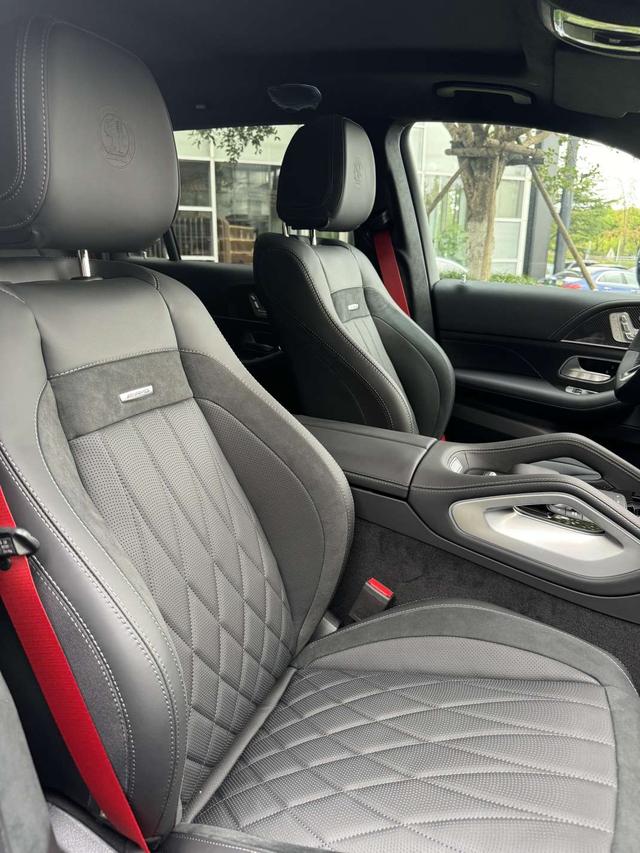 Mercedes-Benz GLS AMG car image #9