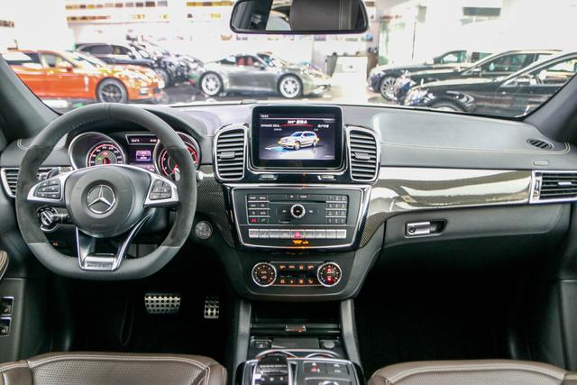 Mercedes-Benz GLS AMG 2019 car image #9