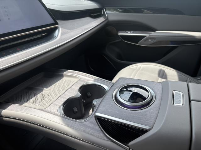 HongQi TianGong 08 2024 #9 HongQi TianGong 08 2024 car image #9