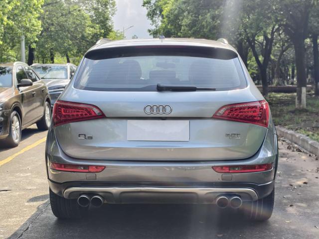 Audi Q5 (Imported) 2010 #9 Audi Q5 (Imported) 2010 car image #9