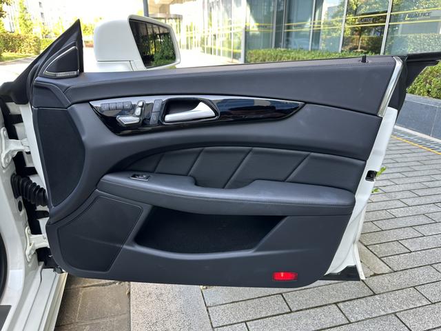 Mercedes-Benz CLS AMG 2017 car image #9