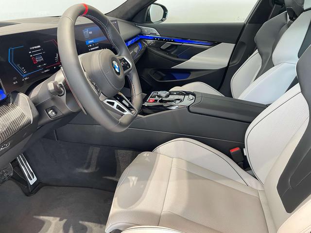 BMW M5 New Energy 2025 car image #9