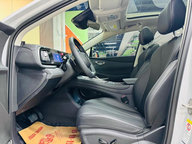 BYD Sea Lion 05 EV 2025 car image #9