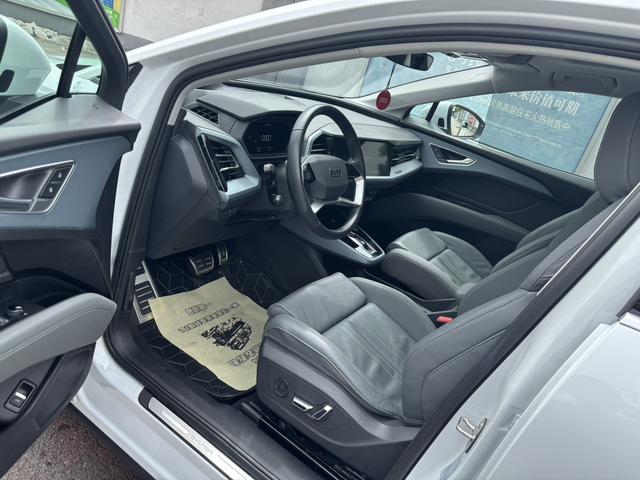 Audi Q5 e-tron 2024 #9 Audi Q5 e-tron 2024 صورة سيارة #9