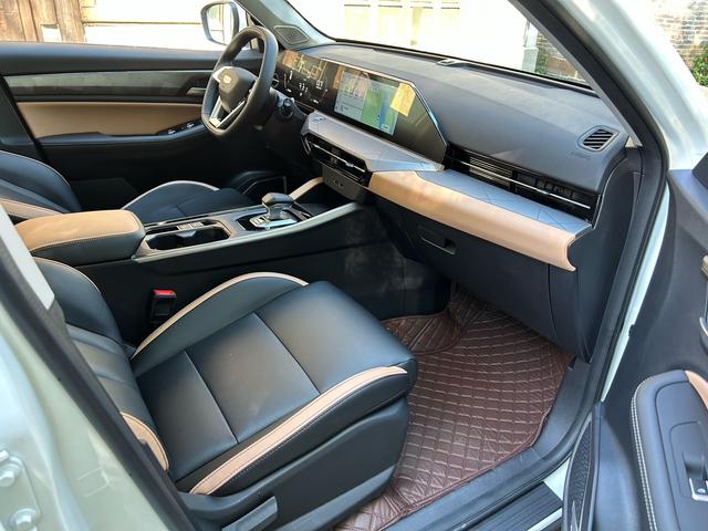 GEELY OkavangoPRO 2025 #9 GEELY OkavangoPRO 2025 car image #9