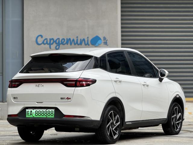 哪吒汽车 哪吒AYA 2024 汽车图片 #9