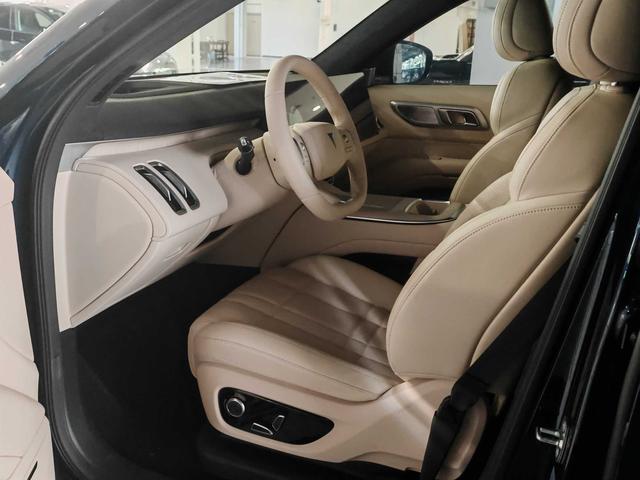 Deepal S09 2025 car image #9