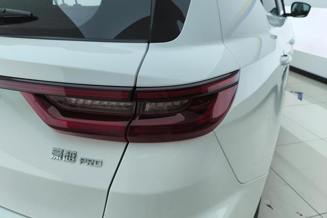 GEELY OkavangoPRO 2025 #9 GEELY OkavangoPRO 2025 car image #9