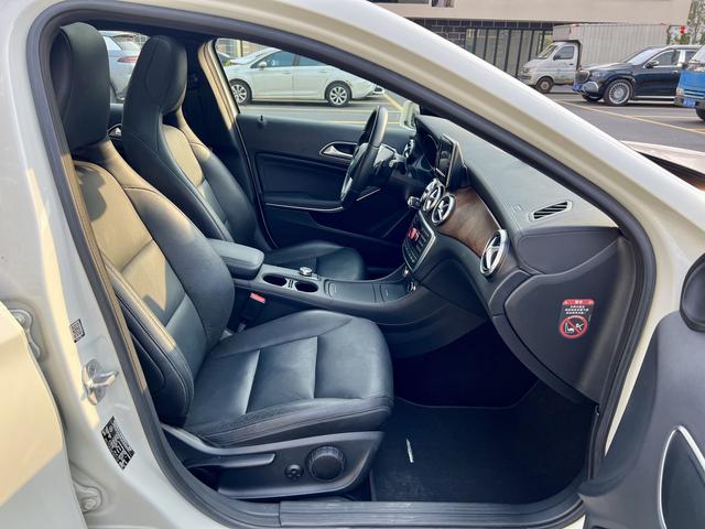 Mercedes-Benz GLA Class (Imported) 2015 #9 Mercedes-Benz GLA Class (Imported) 2015 car image #9