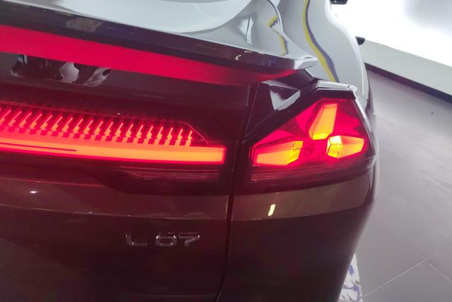 Deepal L07 2024 car image #9