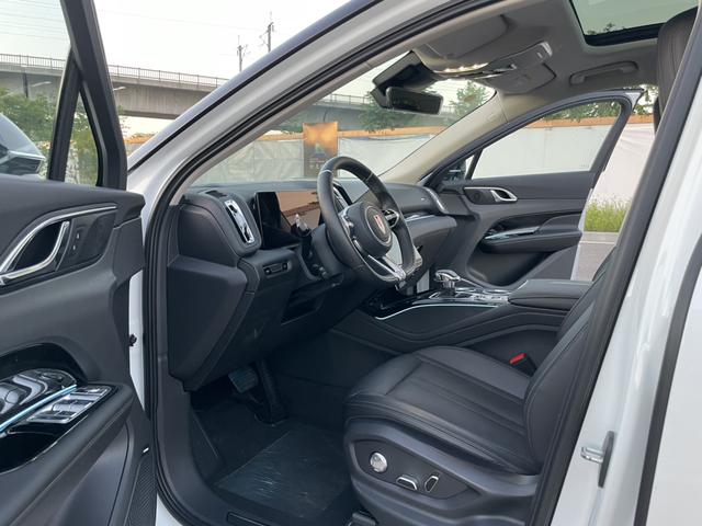 HongQi HS3 2023 car image #9