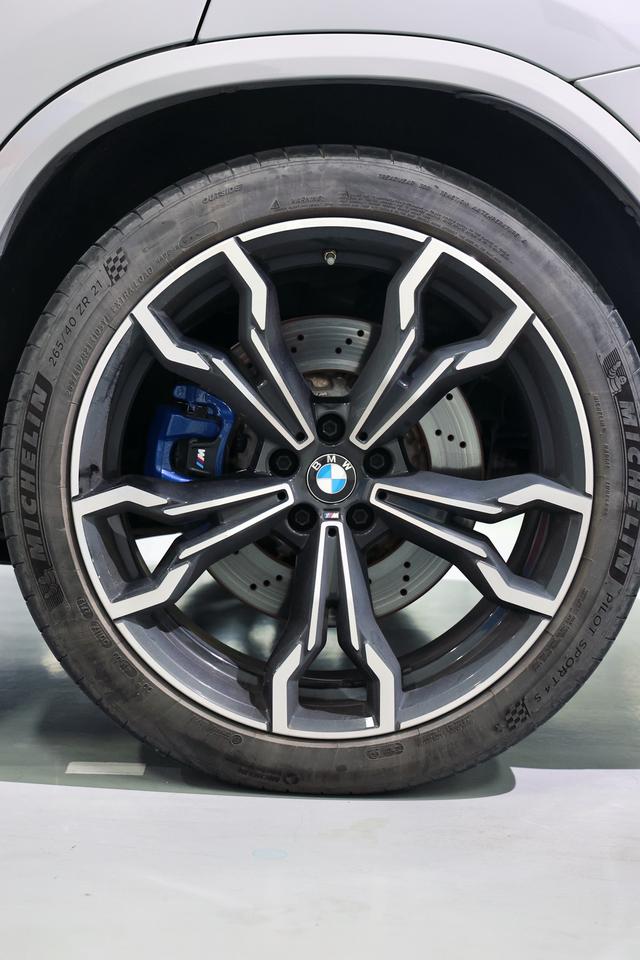 BMW X3 M 2020 car image #9