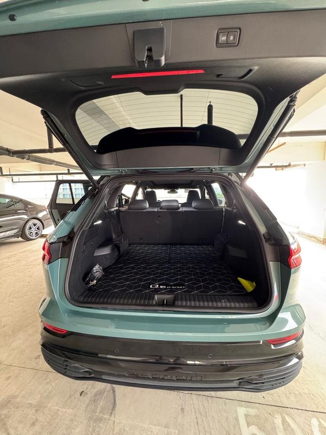 Audi Q5 e-tron 2023 immagine di auto #9