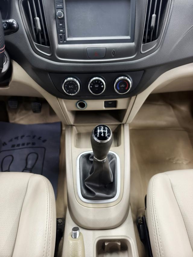 Chery E5 2013 immagine di auto #9