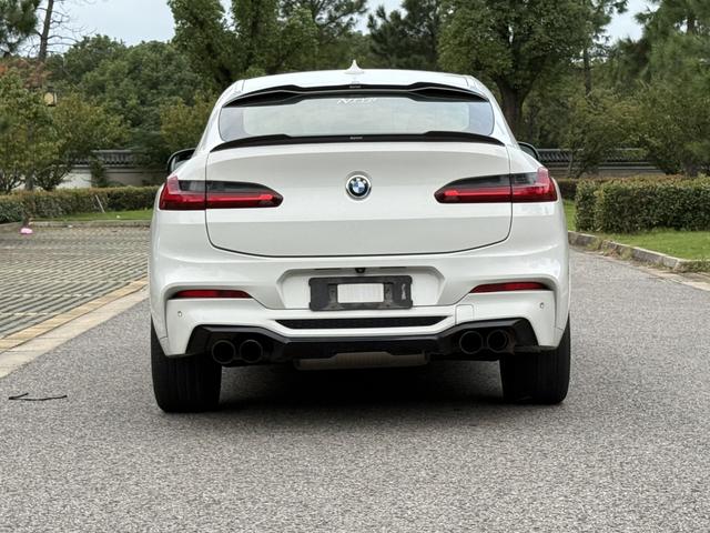 BMW X4 M 2020 car image #9