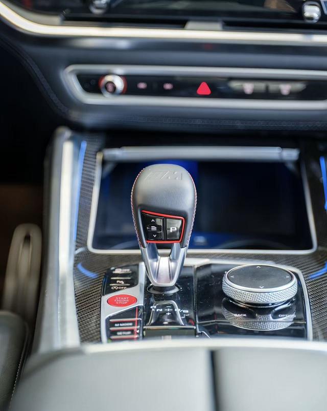 BMW X5 M car image #9