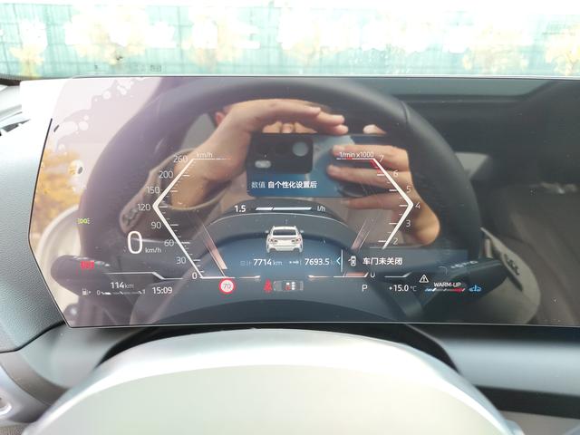 BMW 2 Series 2025 car image #9