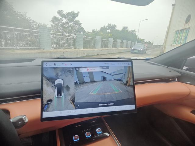 Deepal L07 2025 immagine di auto #9