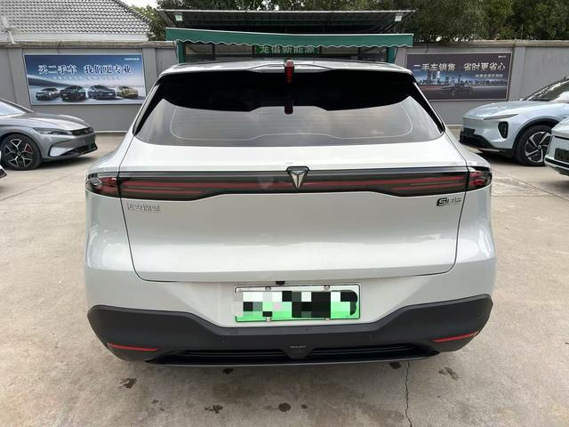 深蓝汽车 深蓝S05 2025 汽车图片 #9