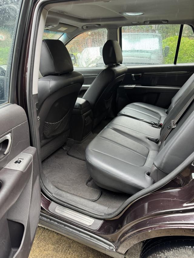 Hyundai Santa Fe Classic 2010 car image #9