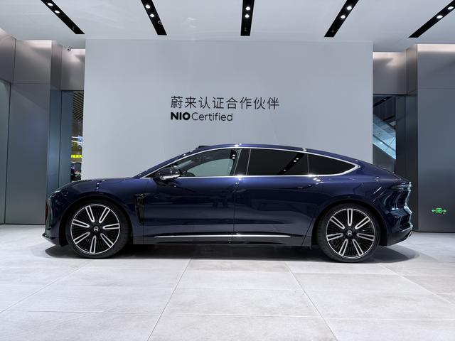 蔚来 蔚来ET9 2025 汽车图片 #9