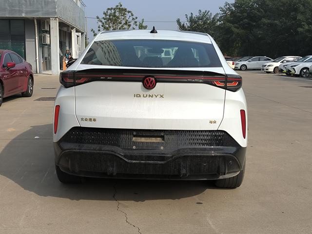 Volkswagen ID.UNYX 06 2024 imagem de carro #9