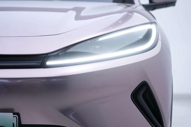 BYD Sea Lion 05 EV 2025 #9 BYD Sea Lion 05 EV 2025 car image #9