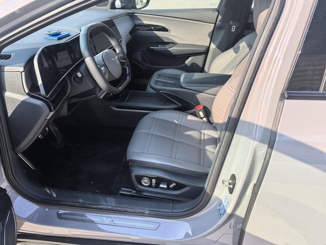 HongQi EH7 2024 car image #9