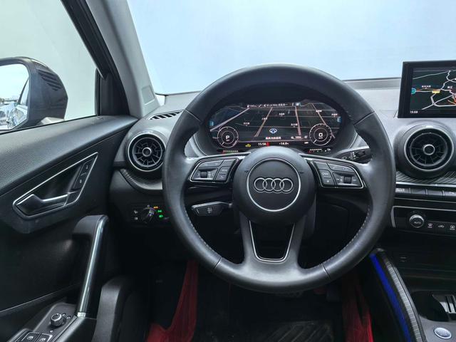 Audi Q2L e-tron 2021 car image #9