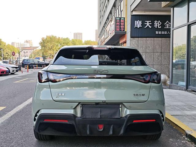 BYD Seal 06GT 2025 car image #9