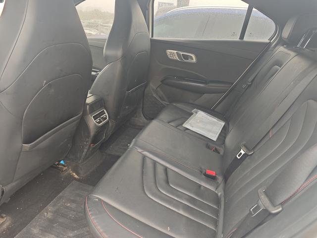 哪吒汽车 哪吒X 2023 汽车图片 #9