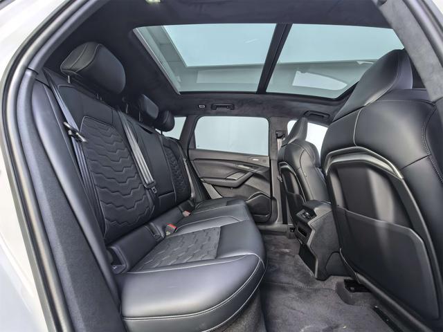 Audi Q6L Sportback e-tron 2025 #9 Audi Q6L Sportback e-tron 2025 car image #9