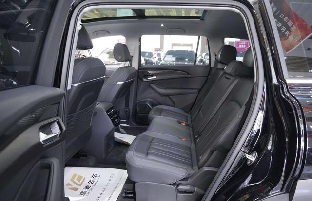 Audi Q6 2025 imagem de carro #9