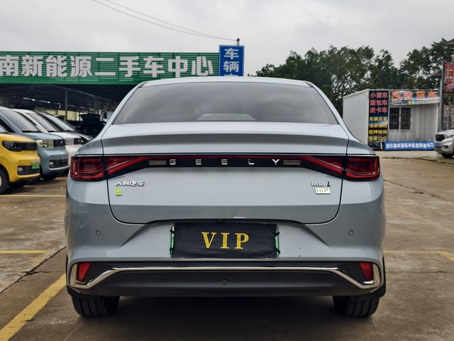 GEELY Emgrand L HiP 2022 car image #9