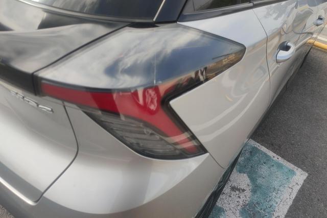 MG 4 EV 2024 car image #9