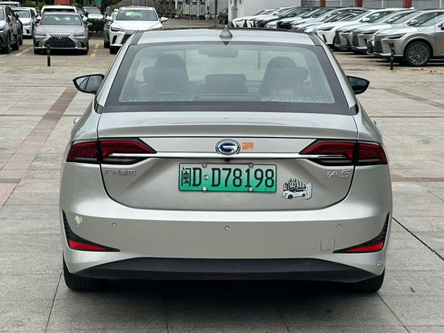 GAC ix4 2021 car image #9