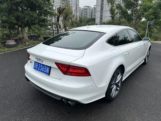 Audi S7 2016 car image #9