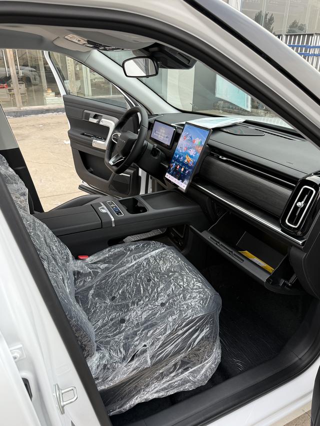 Chery Tiggo7 C-DM 2025 car image #9