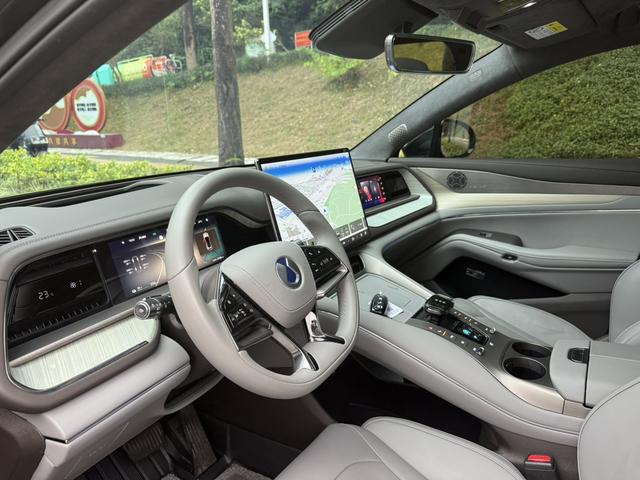 Denza N7 2023 #9 Denza N7 2023 car image #9