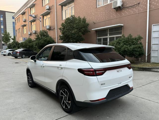 哪吒汽车 哪吒AYA 2023 汽车图片 #9