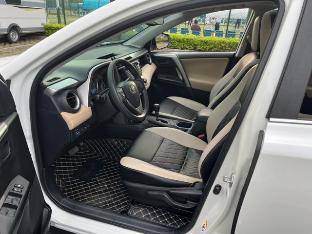 Toyota RAV4 Hybird E+ 2016 car image #9