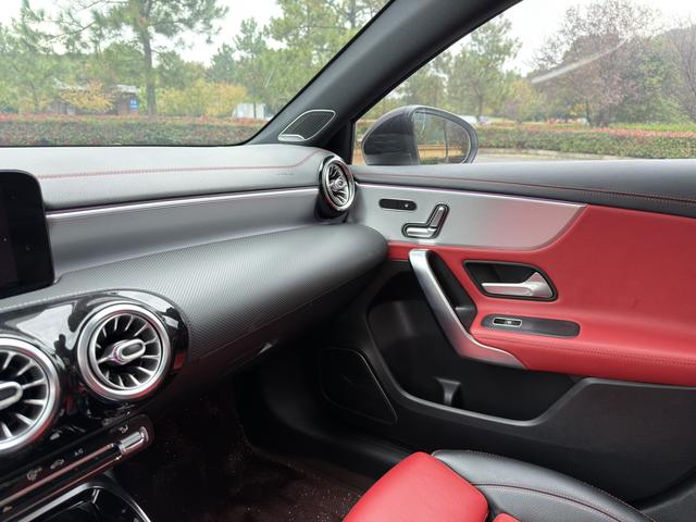 Mercedes-Benz A AMG 2020 image de voiture #9