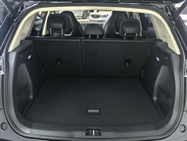 HongQi HS3 PHEV 2024 car image #9