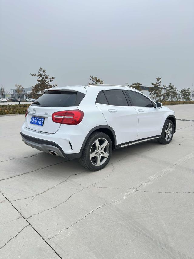 Mercedes-Benz GLA Class (Imported) 2015 #9 Mercedes-Benz GLA Class (Imported) 2015 car image #9