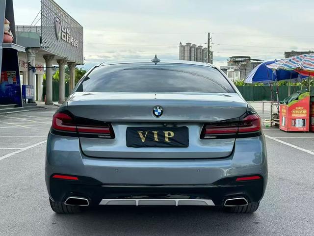 BMW 5 Series (Imported) 2018 car image #9