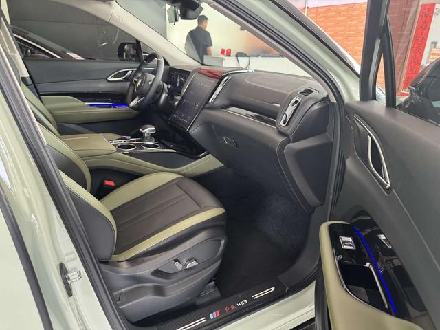 HongQi HS3 2024 car image #9