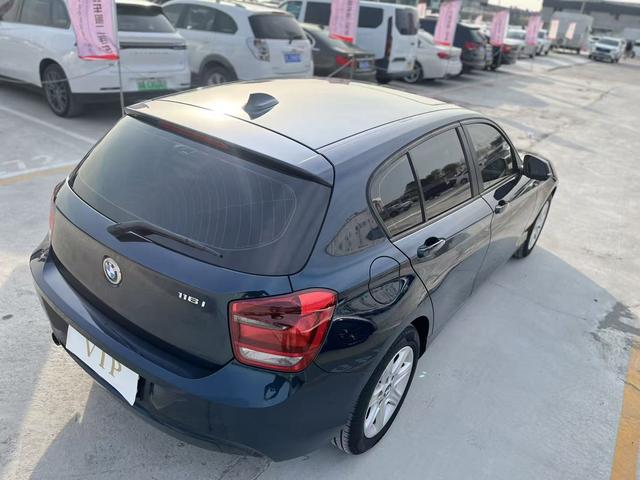 BMW 1 Series (Imported) 2012 car image #9